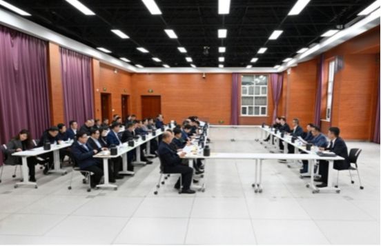 学校党委召开二级党组织书记会议