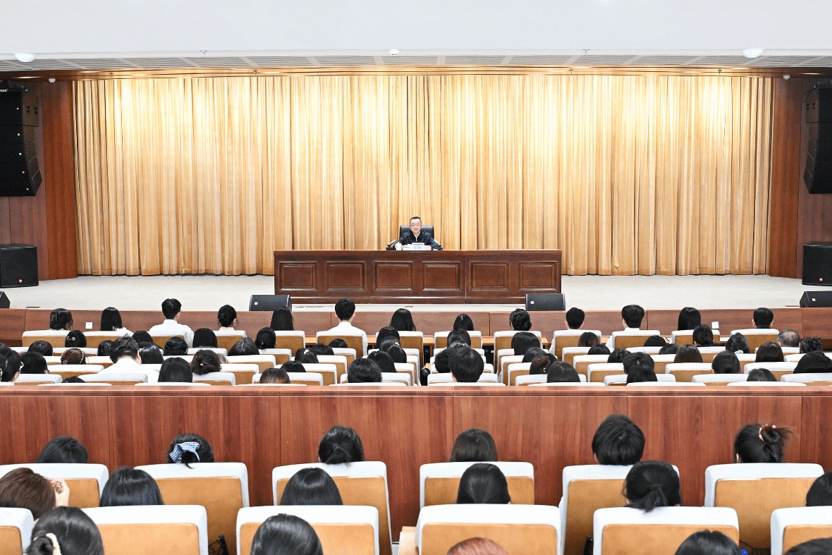 吉林省委常委、省纪委书记，省监委主任史文斌…